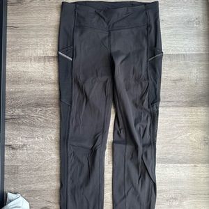 Lululemon Speed Up crop